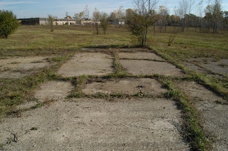 Bel Air Drive-In Theatre - Driveways